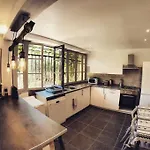 Rez De Climatise Renove, 90m2 Avec Parking דירה