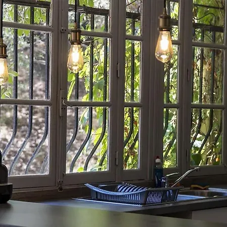 Rez De Climatise Renove, 90m2 Avec Parking Cassis