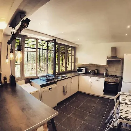 Rez De Climatise Renove, 90m2 Avec Parking Apartment