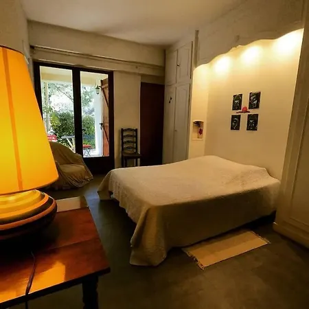 Rez De Climatise Renove, 90m2 Avec Parking * Cassis