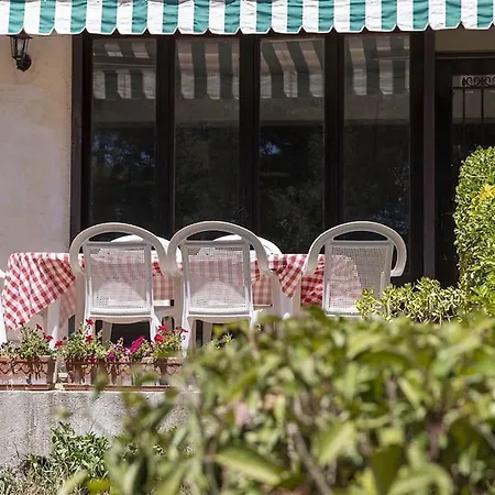 Apartment Rez De Climatise Renove, 90m2 Avec Parking